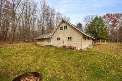 Look no further, you have found the perfect country setting in on Canadian Lakes Country Club-The Highlands Course in Michigan - for sale on GolfHomes.com, golf home, golf lot