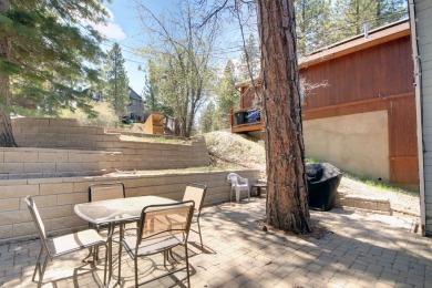 Moonridge turn-key mountain getaway. This home is close on Big Bear Mountain Ski and Golf Resort in California - for sale on GolfHomes.com, golf home, golf lot