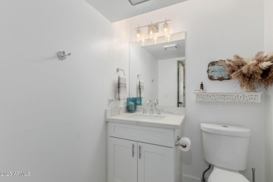 Stylish Remodeled Townhome in the Heart of Scottsdale!

Welcome on Scottsdale Silverado Golf Club in Arizona - for sale on GolfHomes.com, golf home, golf lot