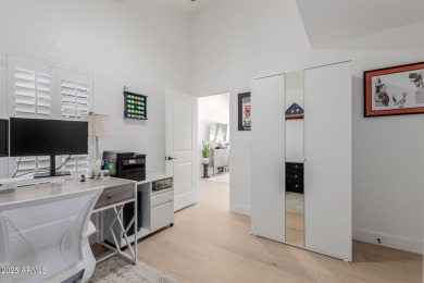 Stylish Remodeled Townhome in the Heart of Scottsdale!

Welcome on Scottsdale Silverado Golf Club in Arizona - for sale on GolfHomes.com, golf home, golf lot