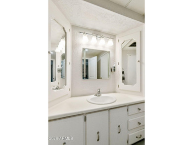 Beautifully updated 2BR, 2BA home on a rare large double corner on Sun Lakes Country Club in Arizona - for sale on GolfHomes.com, golf home, golf lot