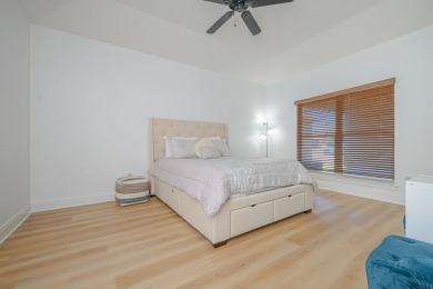 2 bedroom 2 bath townhome in the heart of Rockport with a on Rockport Country Club in Texas - for sale on GolfHomes.com, golf home, golf lot