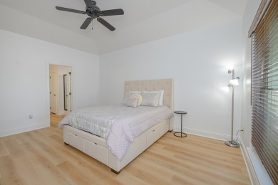 2 bedroom 2 bath townhome in the heart of Rockport with a on Rockport Country Club in Texas - for sale on GolfHomes.com, golf home, golf lot
