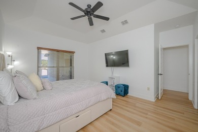 2 bedroom 2 bath townhome in the heart of Rockport with a on Rockport Country Club in Texas - for sale on GolfHomes.com, golf home, golf lot