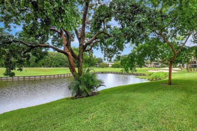Highly Desirable 2-Bed/2-Bath Condo in Hunters Run - Westgate on Hunters Run Golf and Country Club in Florida - for sale on GolfHomes.com, golf home, golf lot
