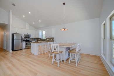 2 bedroom 2 bath townhome in the heart of Rockport with a on Rockport Country Club in Texas - for sale on GolfHomes.com, golf home, golf lot