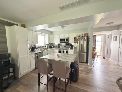 Updated Condo on Woodland Hills Golf Course - No HOA Fees! Don't on Woodland Hills Golf Course in Michigan - for sale on GolfHomes.com, golf home, golf lot