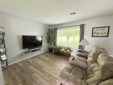 Updated Condo on Woodland Hills Golf Course - No HOA Fees! Don't on Woodland Hills Golf Course in Michigan - for sale on GolfHomes.com, golf home, golf lot