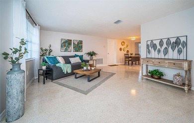 Welcome to this beautifully renovated 2-bedroom, 2-bathroom on Beacon Woods Golf Club in Florida - for sale on GolfHomes.com, golf home, golf lot