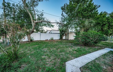 Welcome to this beautifully renovated 2-bedroom, 2-bathroom on Beacon Woods Golf Club in Florida - for sale on GolfHomes.com, golf home, golf lot