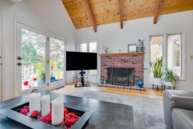 Welcome to this enchanting 4-bedroom, 3.5 bathroom on Seascape Golf Club in California - for sale on GolfHomes.com, golf home, golf lot