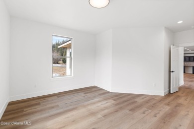 Discover the pinnacle of North Idaho luxury at the Golfers on The Idaho Club in Idaho - for sale on GolfHomes.com, golf home, golf lot