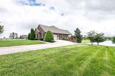 Here is a gorgeous custom-built home that catches your eye in on Rosewood Golf and Country Club in Kentucky - for sale on GolfHomes.com, golf home, golf lot