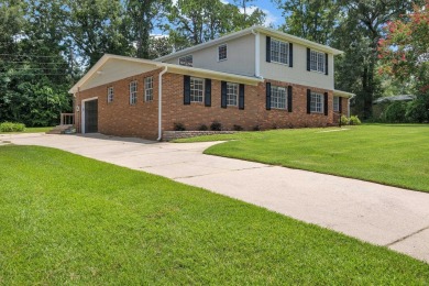 Killearn Estates fully renovated 5 bedroom/ 3.5 bath on .47 acre on Killearn Country Club and Inn in Florida - for sale on GolfHomes.com, golf home, golf lot