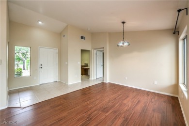 Nice single-story 2 bed, 2 bath townhome in Sun City Summerlin on Highland Falls Golf Club in Nevada - for sale on GolfHomes.com, golf home, golf lot