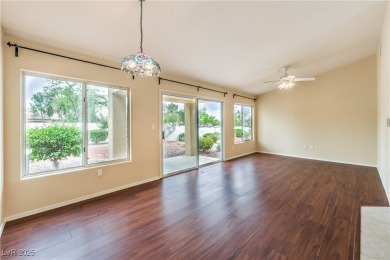 Nice single-story 2 bed, 2 bath townhome in Sun City Summerlin on Highland Falls Golf Club in Nevada - for sale on GolfHomes.com, golf home, golf lot