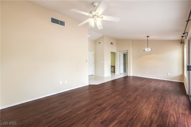 Nice single-story 2 bed, 2 bath townhome in Sun City Summerlin on Highland Falls Golf Club in Nevada - for sale on GolfHomes.com, golf home, golf lot