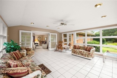 Now available in Hartwell, Ga! This 4 bedroom/3 bathroom brick on Cateechee Golf Club in Georgia - for sale on GolfHomes.com, golf home, golf lot