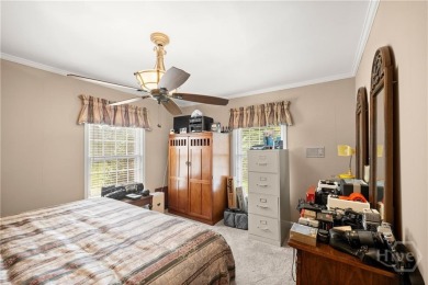 Now available in Hartwell, Ga! This 4 bedroom/3 bathroom brick on Cateechee Golf Club in Georgia - for sale on GolfHomes.com, golf home, golf lot