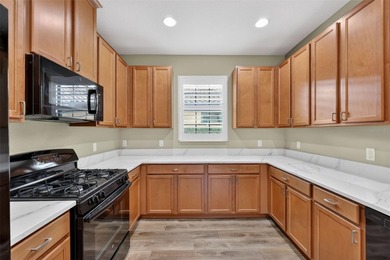 PRICED TO SELL, MUST SELL NOW. Roma Floor Plan Villa in on Esplanade Golf and Country at Lakewood Ranch in Florida - for sale on GolfHomes.com, golf home, golf lot