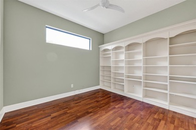 PRICED TO SELL, MUST SELL NOW. Roma Floor Plan Villa in on Esplanade Golf and Country at Lakewood Ranch in Florida - for sale on GolfHomes.com, golf home, golf lot