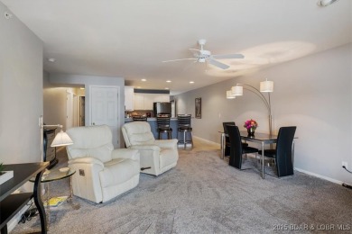 Turn the Key & move in! 6 easy steps up from parking will take on The Club At Old Kinderhook in Missouri - for sale on GolfHomes.com, golf home, golf lot