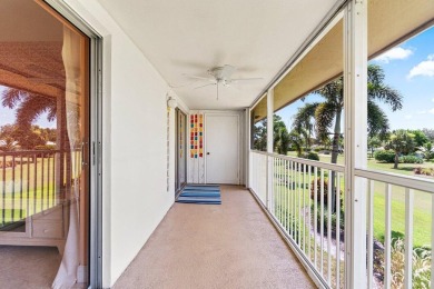 Best value in Little club! Remodeled kitchen with white shaker on The Little Club in Florida - for sale on GolfHomes.com, golf home, golf lot