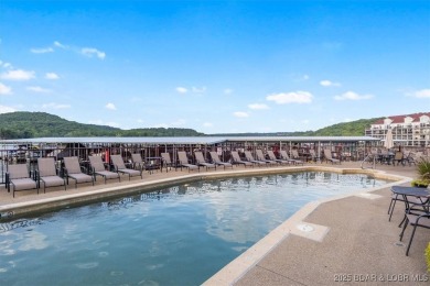 Turn the Key & move in! 6 easy steps up from parking will take on The Club At Old Kinderhook in Missouri - for sale on GolfHomes.com, golf home, golf lot