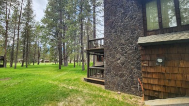 #61 Wildflower boasts an exceptional location on the 13th hole on Sunriver Woodlands Golf Course in Oregon - for sale on GolfHomes.com, golf home, golf lot