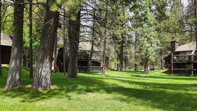 #61 Wildflower boasts an exceptional location on the 13th hole on Sunriver Woodlands Golf Course in Oregon - for sale on GolfHomes.com, golf home, golf lot