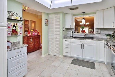 WELCOME TO THIS METICULOUS CHARMING VILLA IN HIGHLAND LAKES. 2 on Highland Lakes Executive Golf Course in Florida - for sale on GolfHomes.com, golf home, golf lot