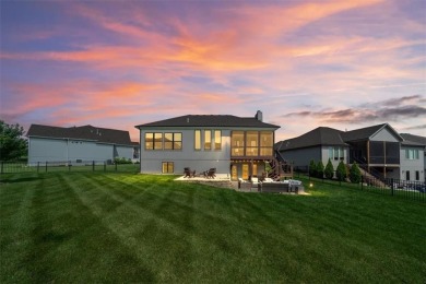 SELLER OFFERING $10K CREDIT to go towards buyers closing costs on Fred Arbanas Golf Course At Longview Lakes - Longview Lake in Missouri - for sale on GolfHomes.com, golf home, golf lot