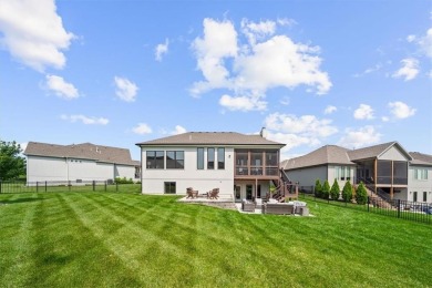 SELLER OFFERING $10K CREDIT to go towards buyers closing costs on Fred Arbanas Golf Course At Longview Lakes - Longview Lake in Missouri - for sale on GolfHomes.com, golf home, golf lot