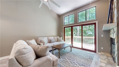 RENOVATED! FURNISHED! MOVE-IN READY!! Discover the perfect blend on Keowee Key Golf and Country Club in South Carolina - for sale on GolfHomes.com, golf home, golf lot