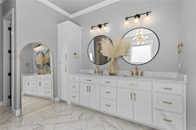 Modern traditional luxury in coveted Shadow Valley. This on Shadow Valley Country Club in Arkansas - for sale on GolfHomes.com, golf home, golf lot