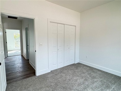 $5,000 Seller Credit for either: Closing costs, Stainless steel on Holiday Island Executive Golf Course in Arkansas - for sale on GolfHomes.com, golf home, golf lot