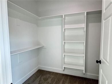 $5,000 Seller Credit for either: Closing costs, Stainless steel on Holiday Island Executive Golf Course in Arkansas - for sale on GolfHomes.com, golf home, golf lot