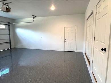 $5,000 Seller Credit for either: Closing costs, Stainless steel on Holiday Island Executive Golf Course in Arkansas - for sale on GolfHomes.com, golf home, golf lot