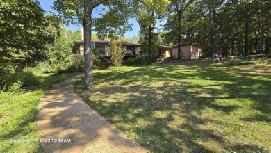 Golf Course Home! Home sits on 2 lots, has a 2 car garage on Indian Hills Country Club in Arkansas - for sale on GolfHomes.com, golf home, golf lot
