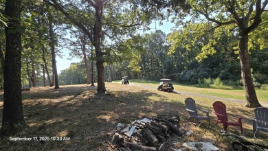 Golf Course Home! Home sits on 2 lots, has a 2 car garage on Indian Hills Country Club in Arkansas - for sale on GolfHomes.com, golf home, golf lot