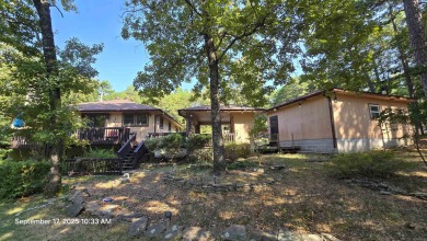 Golf Course Home! Home sits on 2 lots, has a 2 car garage on Indian Hills Country Club in Arkansas - for sale on GolfHomes.com, golf home, golf lot