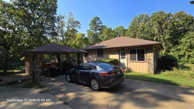 Golf Course Home! Home sits on 2 lots, has a 2 car garage on Indian Hills Country Club in Arkansas - for sale on GolfHomes.com, golf home, golf lot