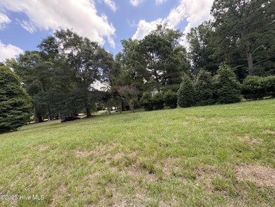 Looking for the perfect spot to build your new home? This is the on River Landing Golf Course in North Carolina - for sale on GolfHomes.com, golf home, golf lot