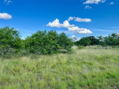 526 Beacon Circle, The Hideout Golf Club  Resort, Lake Brownwood on Hideout Golf Club and Resort  in Texas - for sale on GolfHomes.com, golf home, golf lot