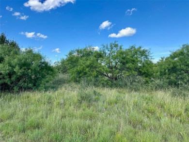 526 Beacon Circle, The Hideout Golf Club  Resort, Lake Brownwood on Hideout Golf Club and Resort  in Texas - for sale on GolfHomes.com, golf home, golf lot