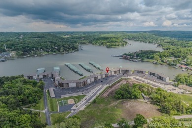 Lakefront Walk-In Condo with super low HOA fees under $670 per on Lake Valley Country Club in Missouri - for sale on GolfHomes.com, golf home, golf lot