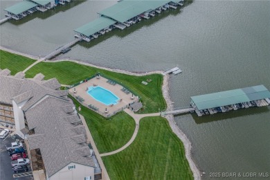 Lakefront Walk-In Condo with super low HOA fees under $670 per on Lake Valley Country Club in Missouri - for sale on GolfHomes.com, golf home, golf lot