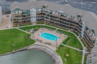 Lakefront Walk-In Condo with super low HOA fees under $670 per on Lake Valley Country Club in Missouri - for sale on GolfHomes.com, golf home, golf lot
