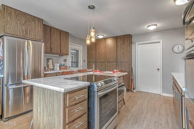 This stunning contemporary ranch home is situated on 1.71 acres on Link Hills Country Club in Tennessee - for sale on GolfHomes.com, golf home, golf lot