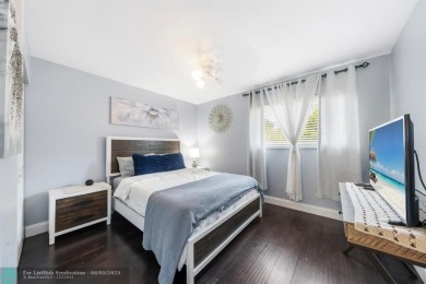 STUNNING 3br/2.5ba unit boasts corner location w/side entry on The Carolina Club in Florida - for sale on GolfHomes.com, golf home, golf lot